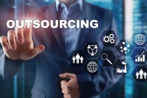 Read more about the article Outsourcing Your Bookkeeping: Pros and Cons